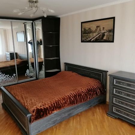 Тихая Квартира В Центре Ковеля Kovelʼ Exterior foto