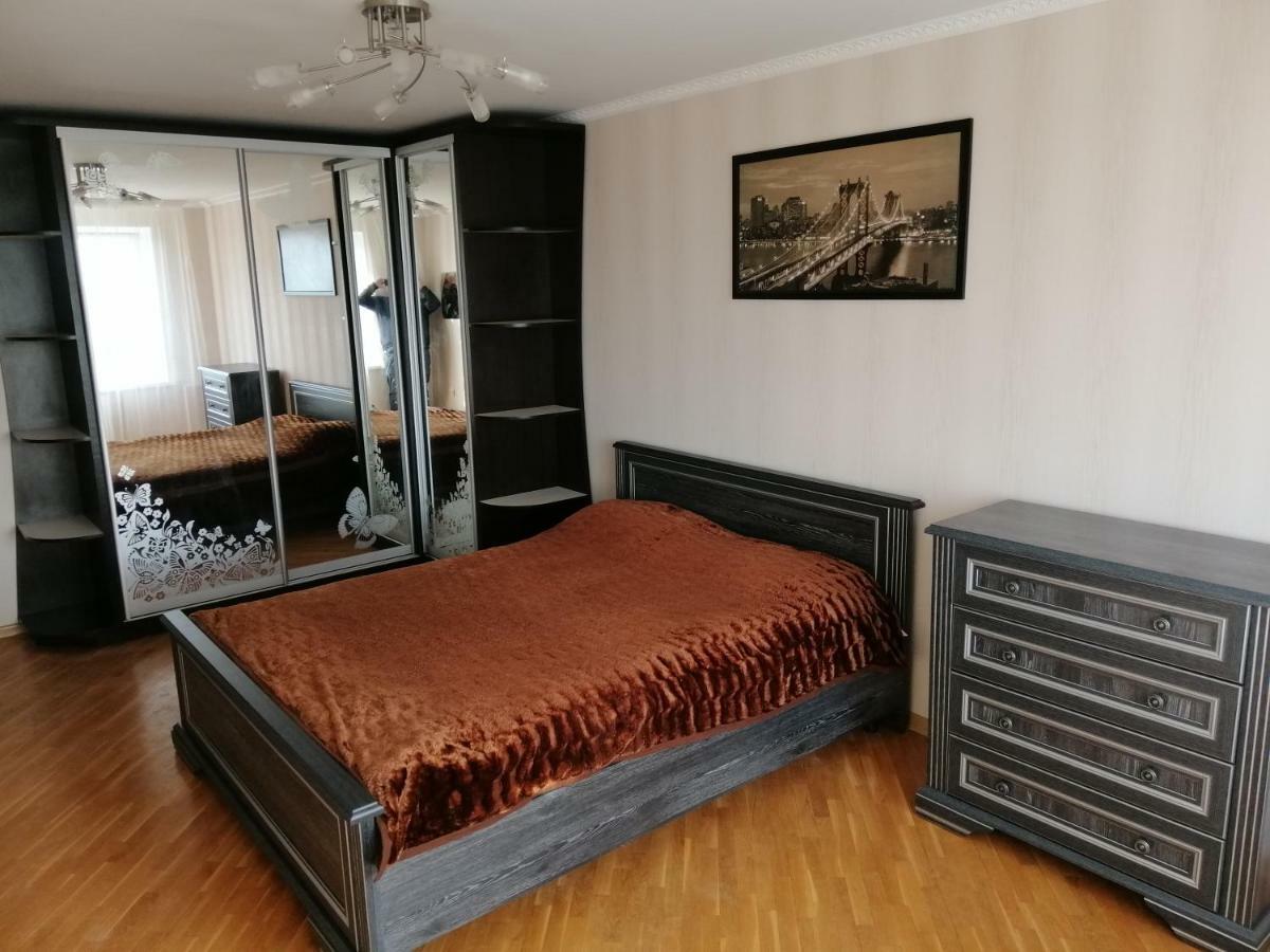 Тихая Квартира В Центре Ковеля Kovelʼ Exterior foto